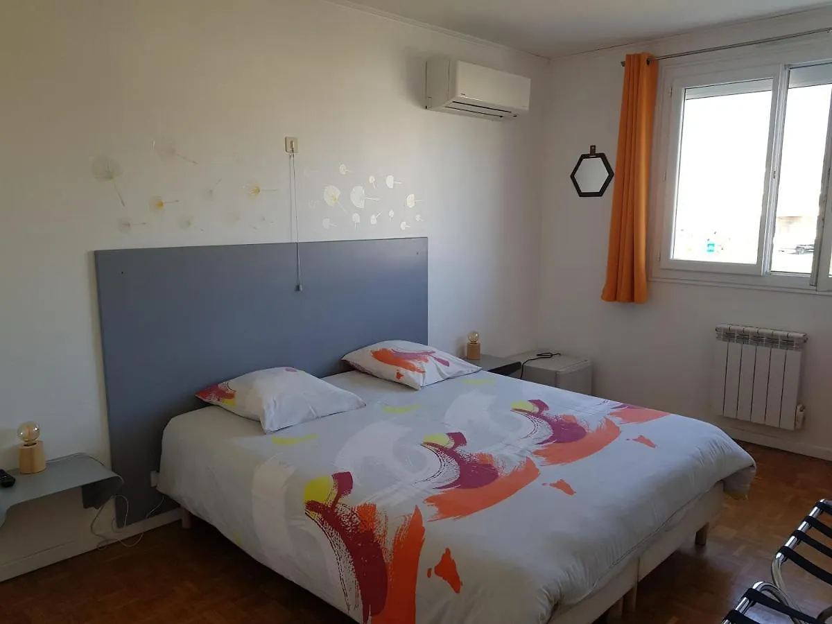 Maison Venitia Aussonne 0*,  프랑스
